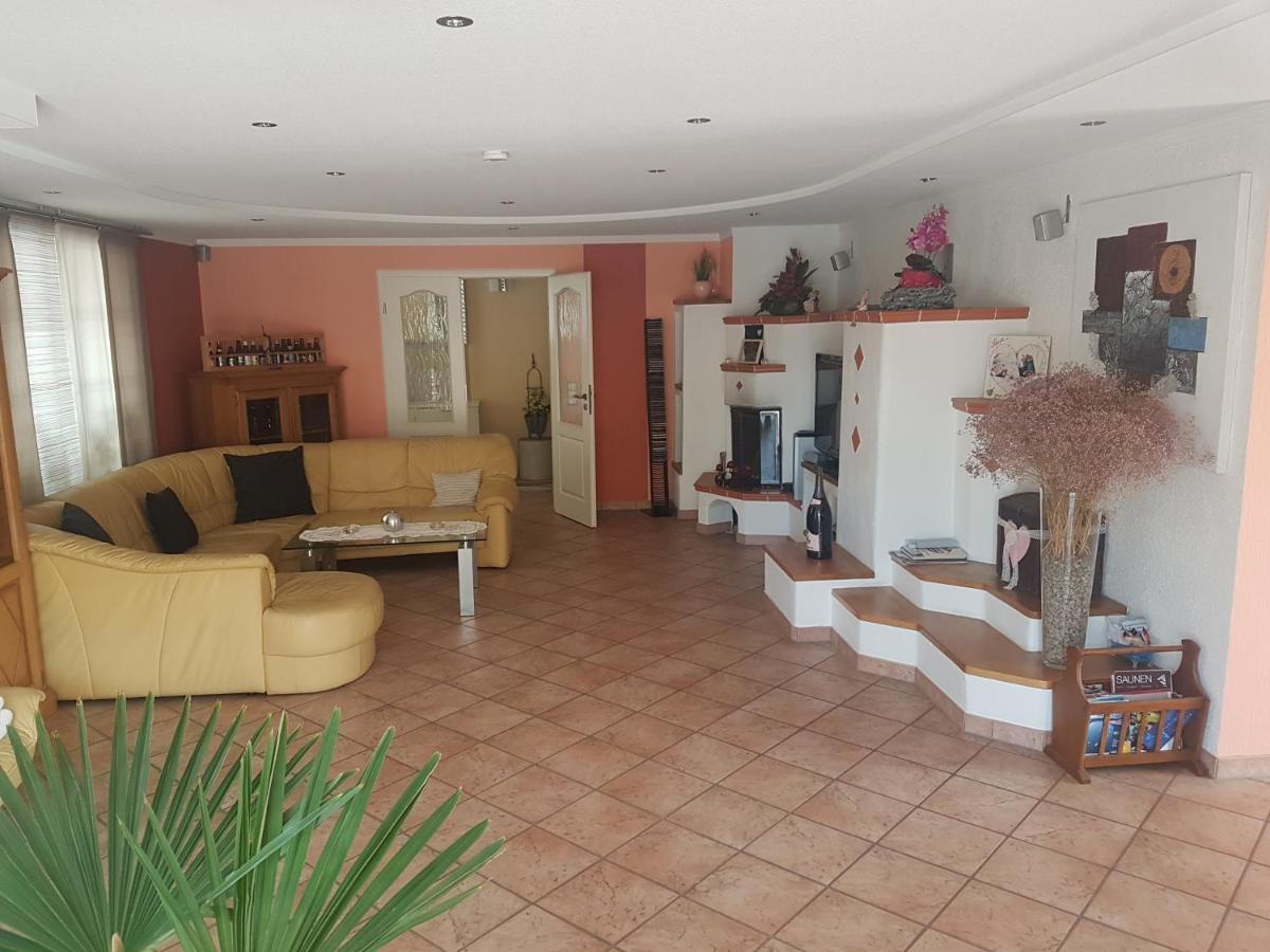 Lindenhaus Apartment Weywertz Ngoại thất bức ảnh